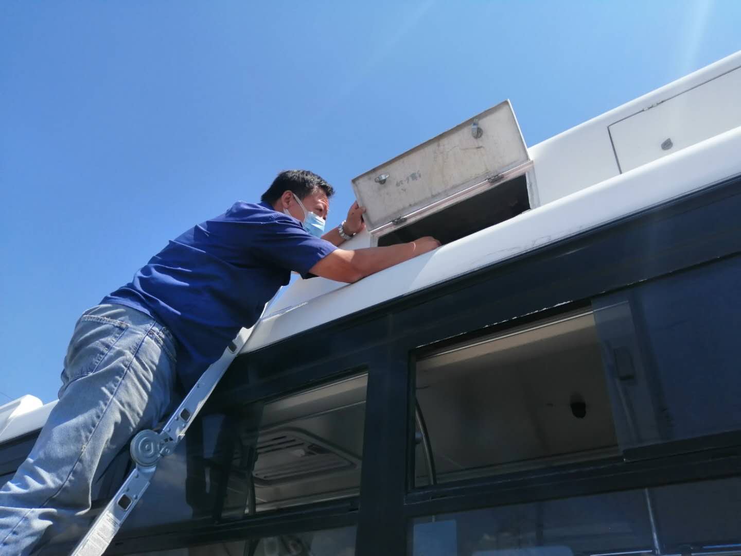 1606319202468039.jpg 彭濤.jpg