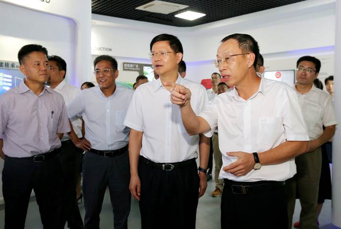 1534057397186569.jpg 說明: F:18.8.8蘇州市市長李亞平來訪精選d14u8813_副本.jpg