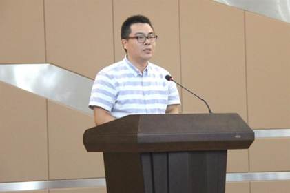 1535593129697559.jpg 說明: E:\湯亦宏\工作照片\0827黨組中心組第三專題學習暨青年干部會議\精選\楊曦.jpg