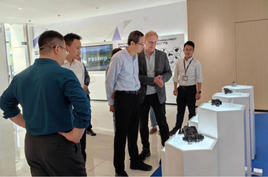 1682558517633397.jpg 1682558517633397.jpg